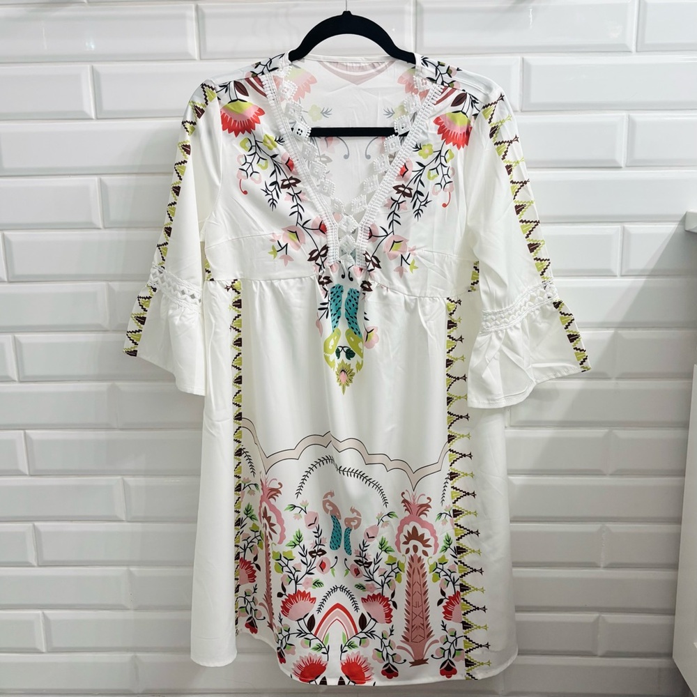 NWT Emery Rose Floral Print Guipure Lace Insert Flare Sleeve Dress, Small